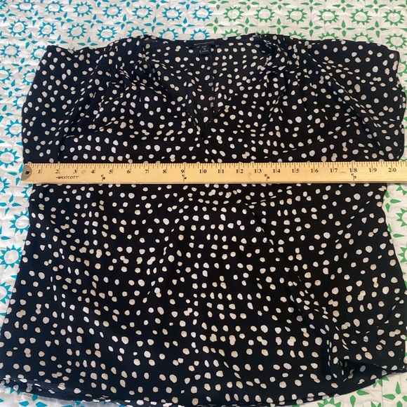 ⚡️Last days! Banana Republic Black Polka Dot Blouse SP - Picture 6 of 9